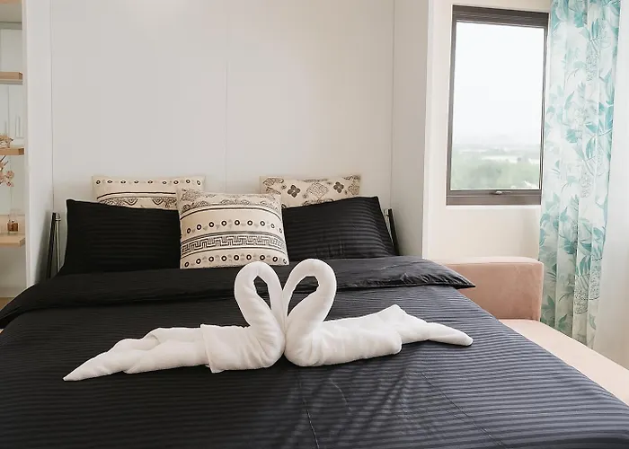 Near Sm And Ayala Persimmon Tower 3 Appart hôtel 3*